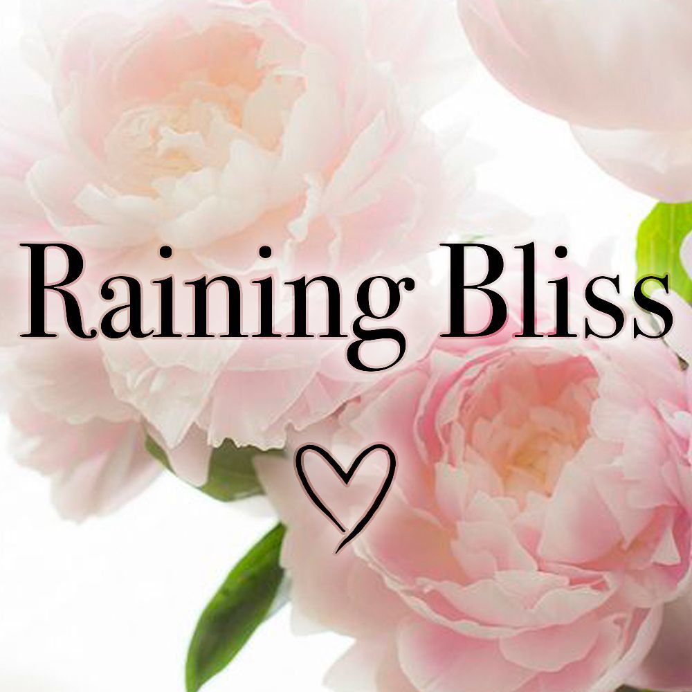 Meet your Posher, Raining Bliss Boutique ✨